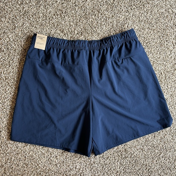 Nike Navy Dri Fit Training Shorts, Size XXL - Picture 5 of 6